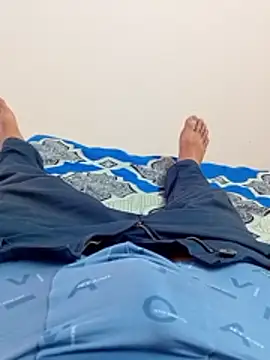 hackyourpussyxh online show from April 8, 2026, 9:42 am