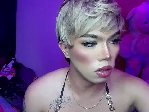 Queen alena online show from June 11, 2026, 12:32 am