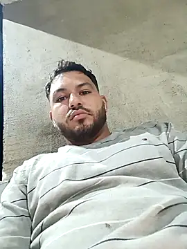 Frank0021 online show from November 21, 2025, 1:37 am