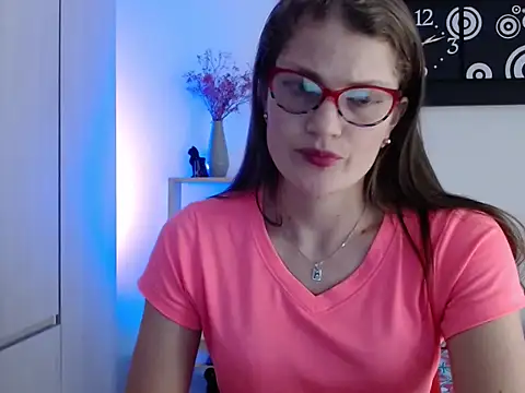 Camila-ventura online show from October 21, 2025, 7:14 pm