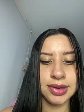 Snapshot of lucy_grey25 chatting on February 8, 2026, 9:18 pm lucy grey25 online show from February 8, 2026, 9:18 pm