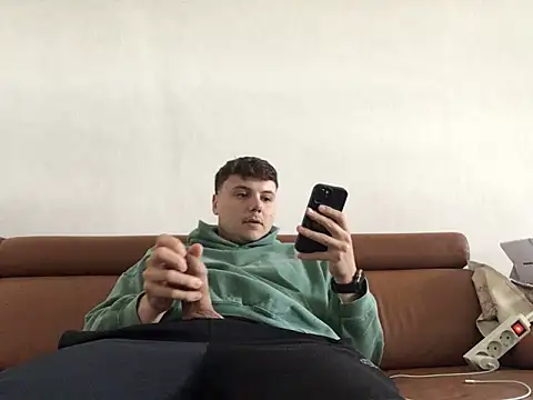 MarkusHorny1 online show from April 27, 2026, 3:32 pm