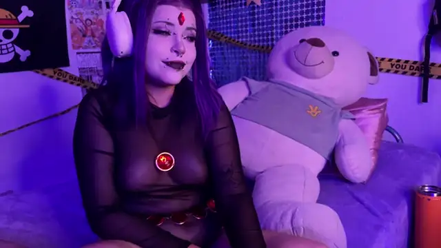 PixelKitty  online show from May 17, 2026, 3:04 am