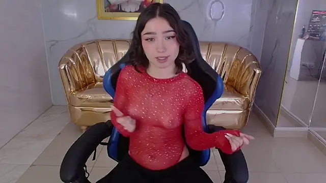 venuss09 s online show from November 20, 2025, 1:33 pm