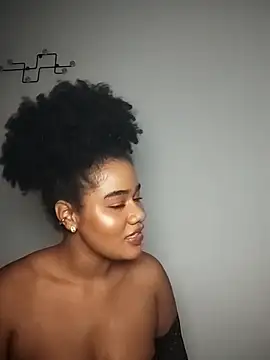 Snapshot of Maaaar_ chatting on November 23, 2025, 11:15 pm Maaaar online show from November 23, 2025, 11:15 pm