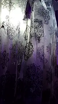 Dulceluz 420 online show from November 26, 2025, 6:31 pm