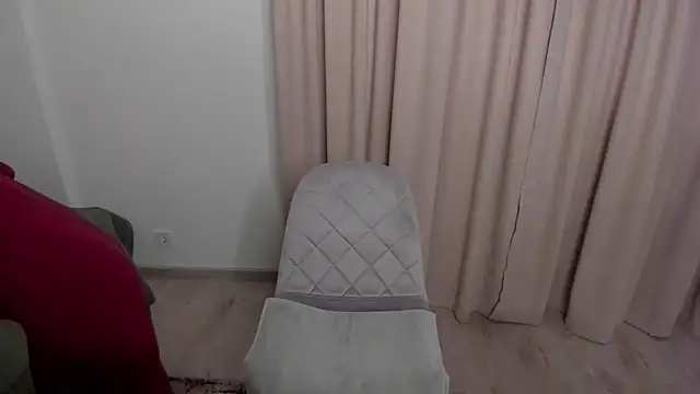 Snapshot of sofielovely_ chatting on December 2, 2025, 1:17 pm sofielovely online show from December 2, 2025, 1:17 pm