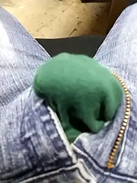 Snapshot of Ajayy01 chatting on October 27, 2025, 9:02 am Ajayy01 online show from October 27, 2025, 9:02 am