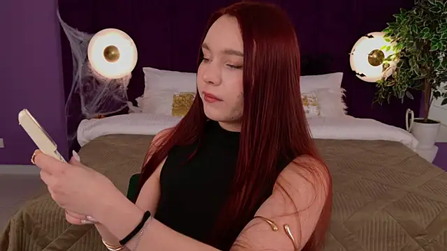 NoraHaynes online show from November 2, 2025, 3:09 am