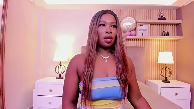 SerenaWinslow online show from May 16, 2026, 12:04 pm