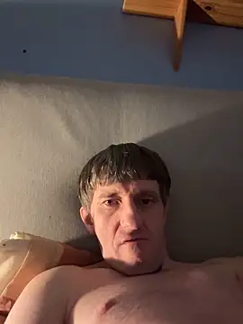 Snapshot of pauld344343 chatting on November 18, 2025, 12:16 am pauld344343 online show from November 18, 2025, 12:16 am