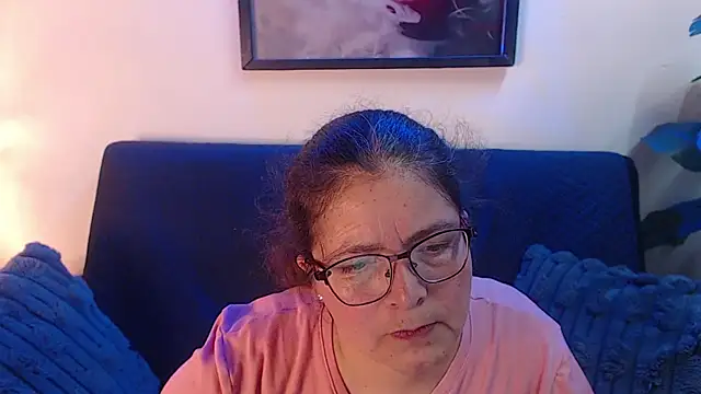 Snapshot of Linda_banks_ chatting on February 10, 2026, 1:43 am Linda banks online show from February 10, 2026, 1:43 am