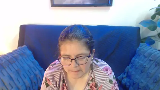 Snapshot of Linda_banks_ chatting on February 15, 2026, 7:51 am Linda banks online show from February 15, 2026, 7:51 am