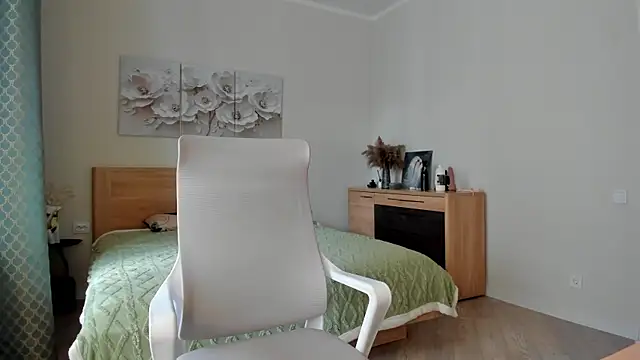 flooora 0 online show from May 29, 2026, 1:36 am