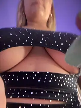 ChannelConnor  online show from September 19, 2025, 2:18 pm