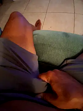 Snapshot of pullitoff chatting on September 30, 2025, 12:37 am pullitoff online show from September 30, 2025, 12:37 am