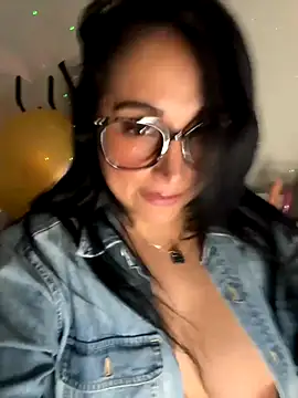 hotadhara01 online show from October 22, 2025, 2:12 am