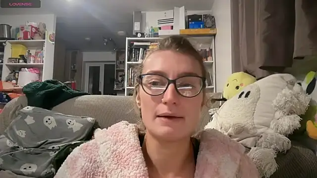 harleyblair online show from March 10, 2026, 11:10 pm