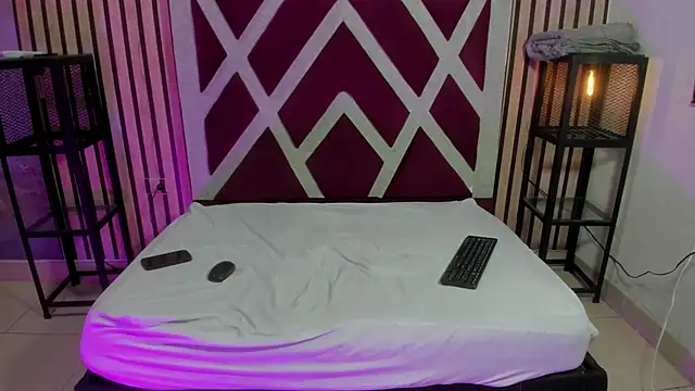 little daicel online show from April 14, 2026, 4:18 am