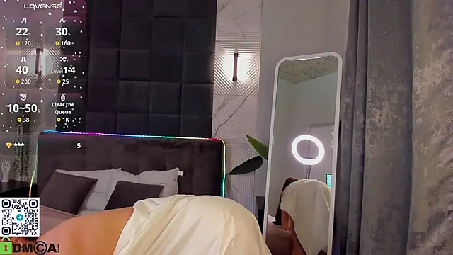 Snapshot of MalvinaDream chatting on October 20, 2025, 1:17 am MalvinaDream online show from October 20, 2025, 1:17 am