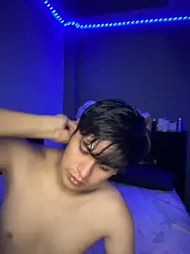 Kailertwink online show from March 13, 2026, 4:19 am