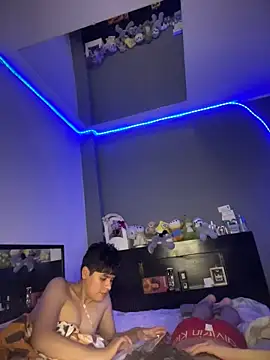 Kailertwink online show from May 29, 2026, 3:04 am
