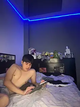 Kailertwink online show from June 3, 2026, 12:46 am