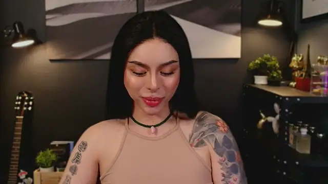 LUNACOCKSLAYER online show from November 1, 2025, 6:04 am