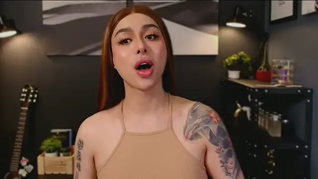 LUNACOCKSLAYER online show from November 16, 2025, 5:46 am