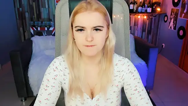 Snapshot of Stef_Nicks chatting on February 1, 2026, 7:40 am Stef Nicks online show from February 1, 2026, 7:40 am