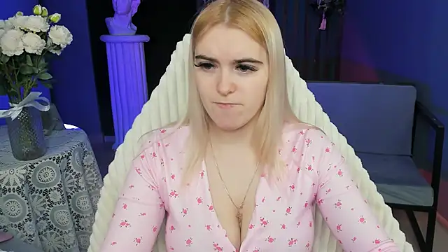 Snapshot of Stef_Nicks chatting on February 5, 2026, 9:03 am Stef Nicks online show from February 5, 2026, 9:03 am