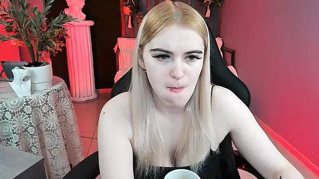 Snapshot of Stef_Nicks chatting on February 8, 2026, 5:22 am Stef Nicks online show from February 8, 2026, 5:22 am