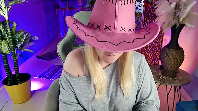 Stef Nicks online show from March 15, 2026, 9:04 am