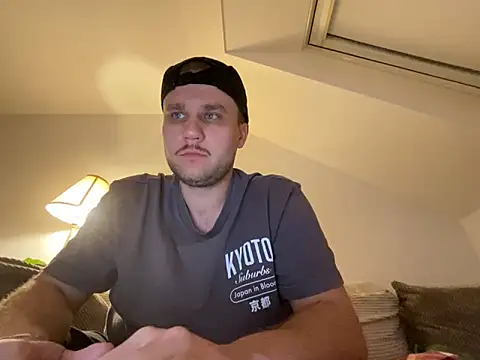 Snapshot of Pascalhot1 chatting on March 16, 2026, 8:02 pm Pascalhot1 online show from March 16, 2026, 8:02 pm