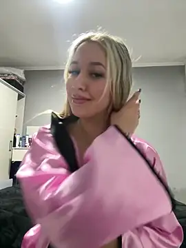 Snapshot of miagarcia250 chatting on September 22, 2025, 12:12 am miagarcia250 online show from September 22, 2025, 12:12 am