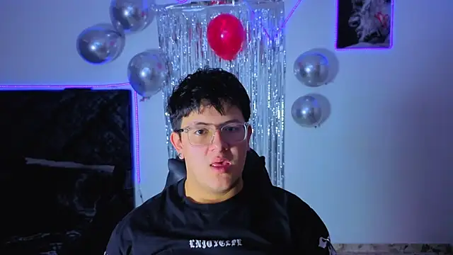 Ryan Doretti online show from November 17, 2025, 12:00 pm