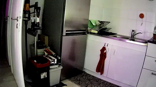 Snapshot of Toysboy67bi chatting on October 16, 2025, 12:00 am Toysboy67bi online show from October 16, 2025, 12:00 am