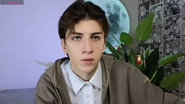 Oliver Starboy online show from October 6, 2025, 8:12 am