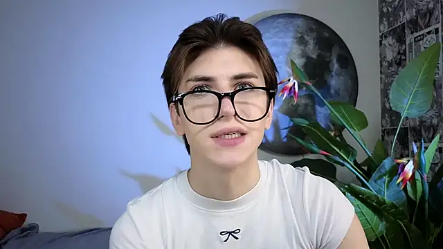 Oliver Starboy online show from October 10, 2025, 5:06 am