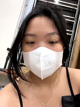 Thuylinh05 online show from October 11, 2025, 11:31 am