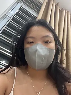 Thuylinh05 online show from October 15, 2025, 7:03 pm