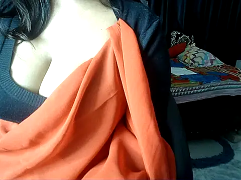 Anaconda-Mall online show from November 12, 2025, 6:19 pm