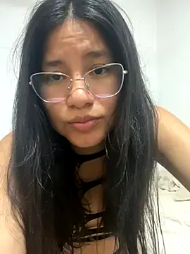 johanageminis online show from November 18, 2025, 2:17 am