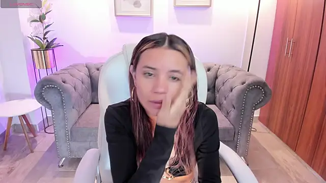 Snapshot of Celestee_rain chatting on September 13, 2025, 11:10 am Celestee rain online show from September 13, 2025, 11:10 am