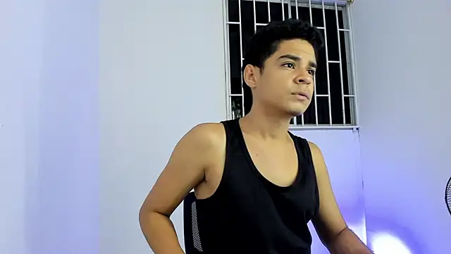 Snapshot of edy_play chatting on November 17, 2025, 5:35 am edy play online show from November 17, 2025, 5:35 am