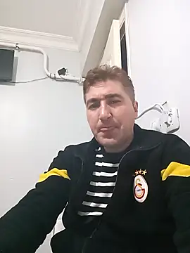 Snapshot of mert0359 chatting on April 4, 2026, 9:45 pm mert0359 online show from April 4, 2026, 9:45 pm