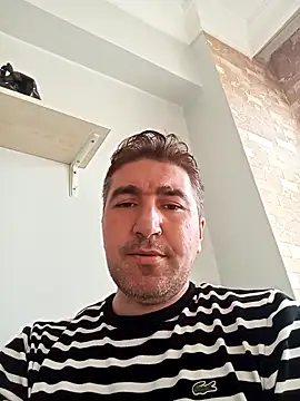 Snapshot of mert0359 chatting on April 6, 2026, 2:18 pm mert0359 online show from April 6, 2026, 2:18 pm