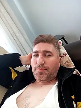 Snapshot of mert0359 chatting on April 27, 2026, 12:47 pm mert0359 online show from April 27, 2026, 12:47 pm