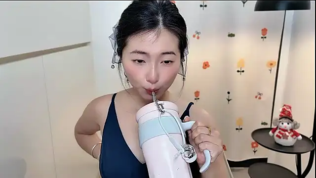 Rosalind xixi online show from March 31, 2026, 10:15 am