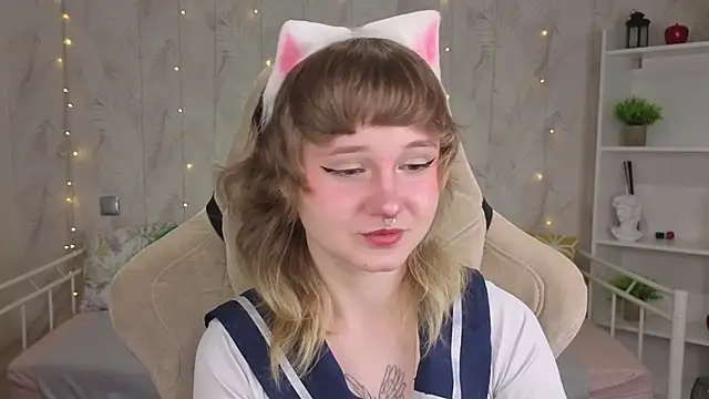 Tori Cutie online show from May 21, 2026, 12:06 am